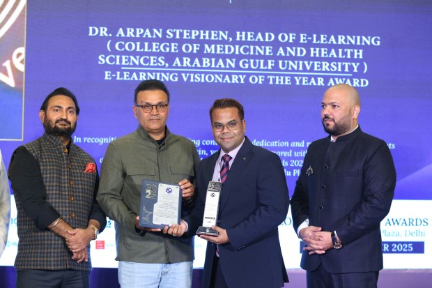 E-learning expert honoured in India